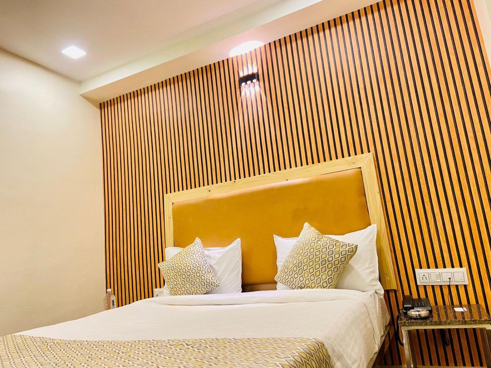 Hotel Alexa By Abc Ahmedabad Ngoại thất bức ảnh