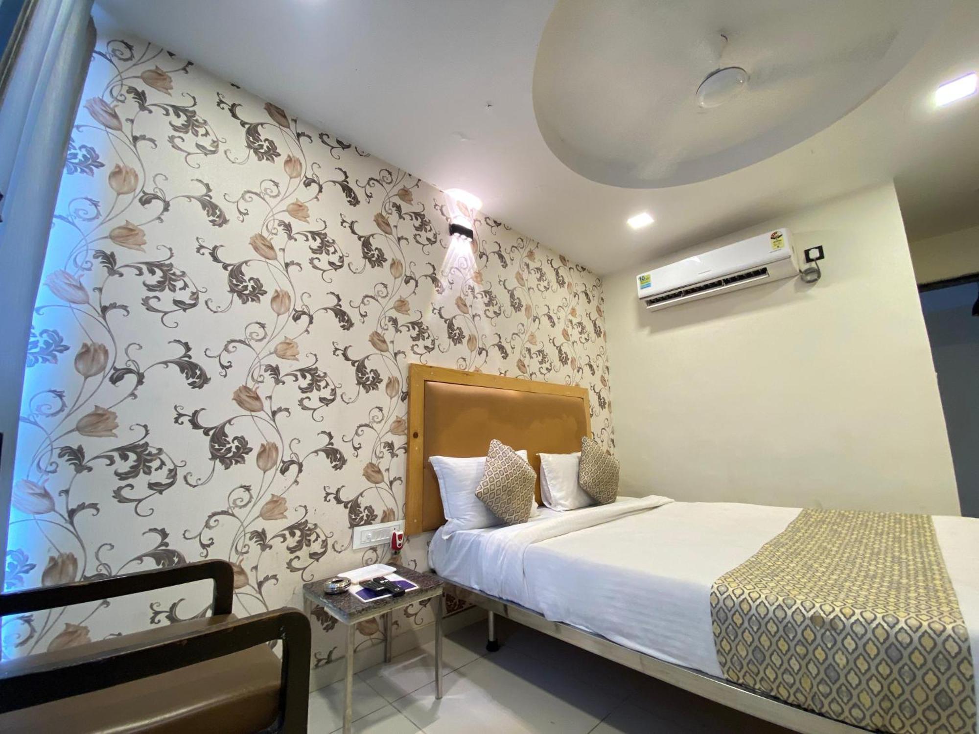Hotel Alexa By Abc Ahmedabad Ngoại thất bức ảnh