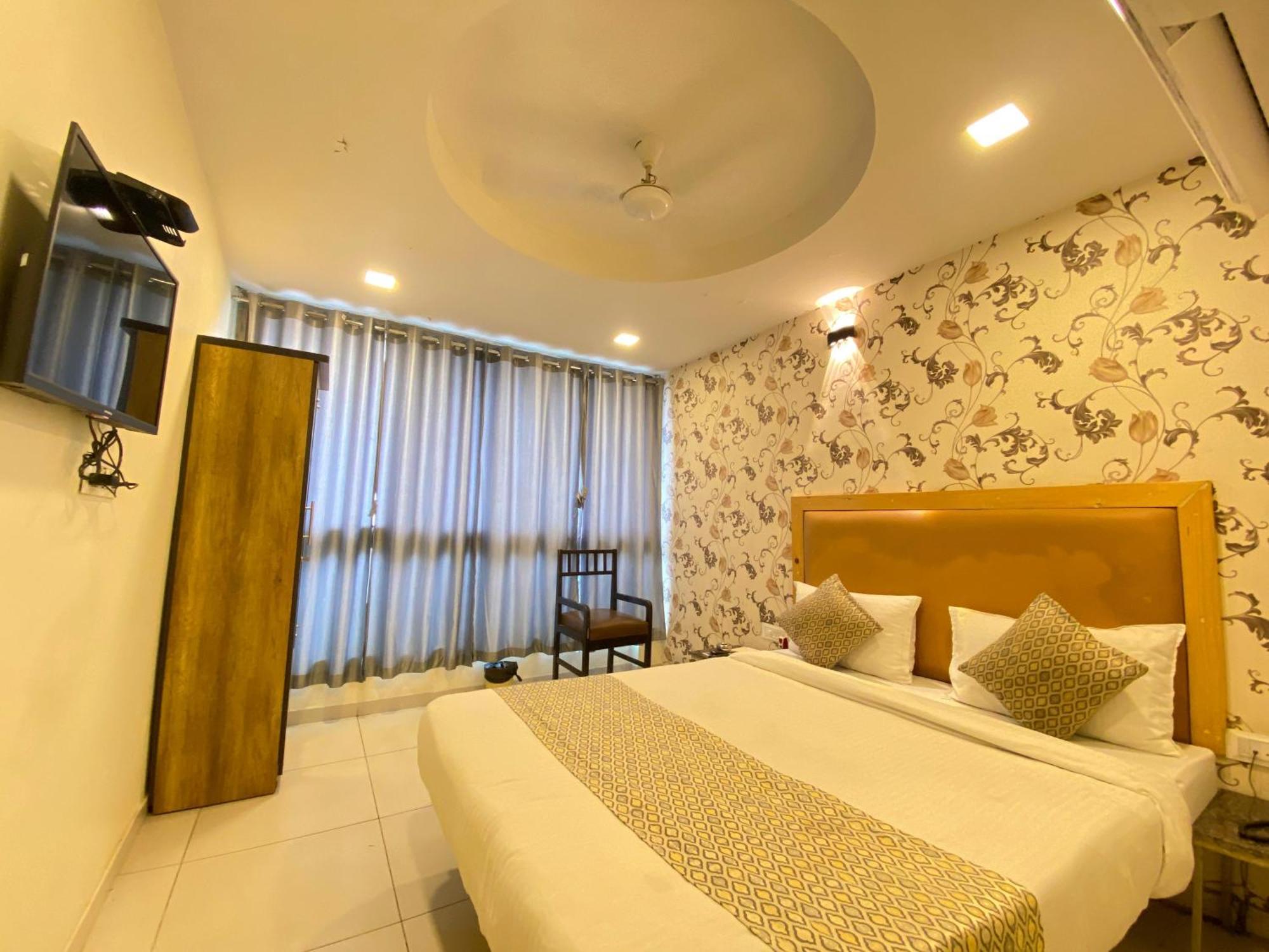 Hotel Alexa By Abc Ahmedabad Ngoại thất bức ảnh