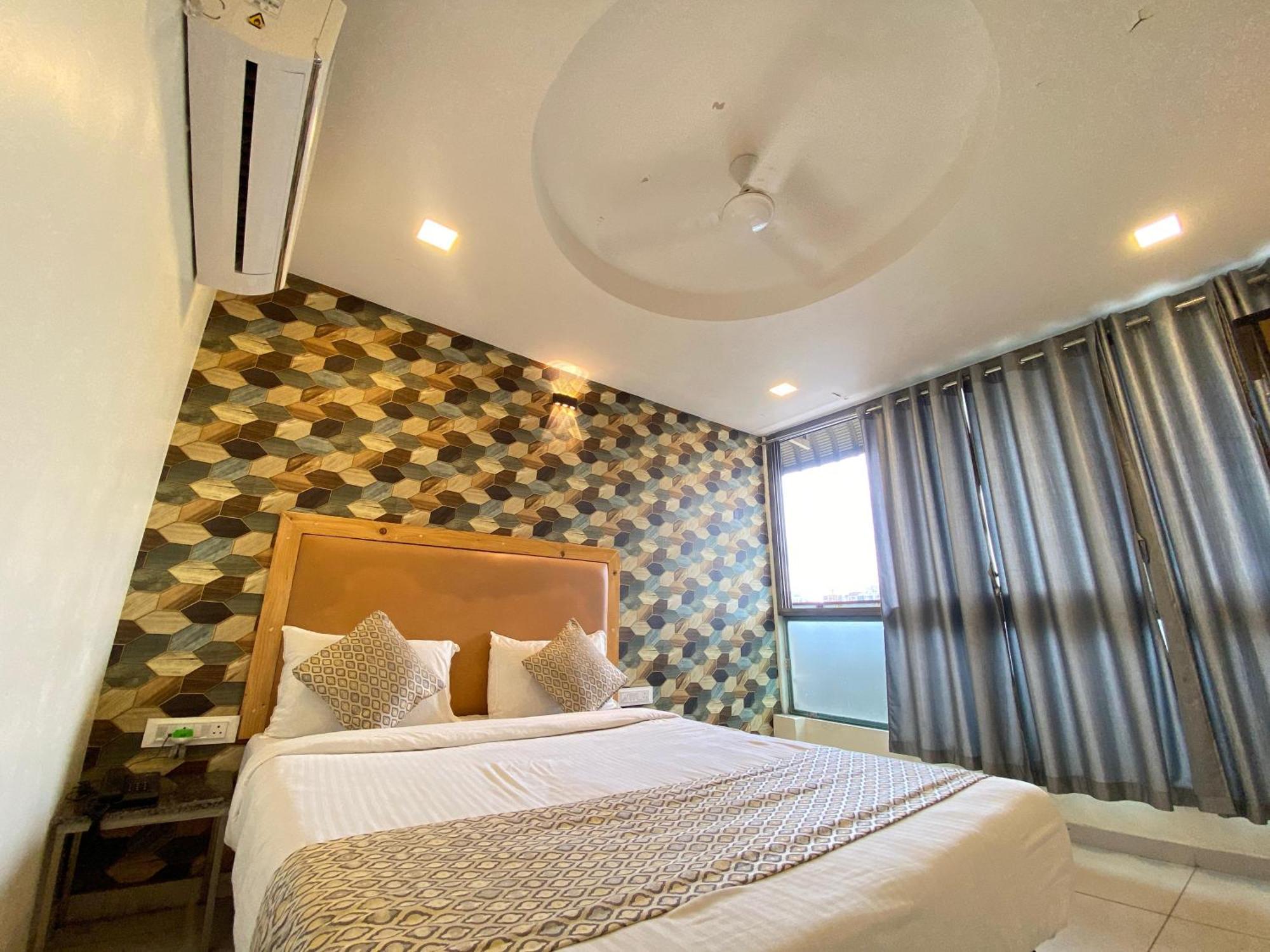Hotel Alexa By Abc Ahmedabad Ngoại thất bức ảnh